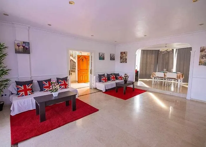 Lujosa Villa En Alhaurin De La Torre 7 Dormitorios